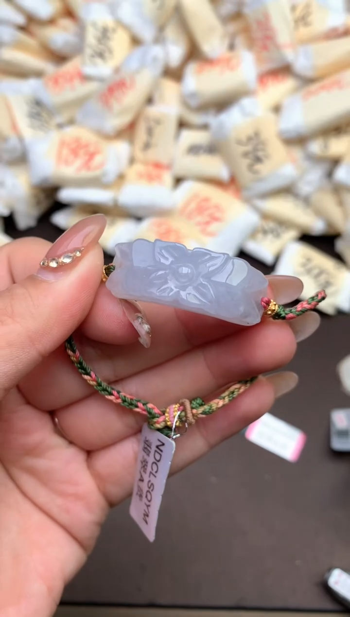 【闪购商品】未镶嵌翡翠手绳—