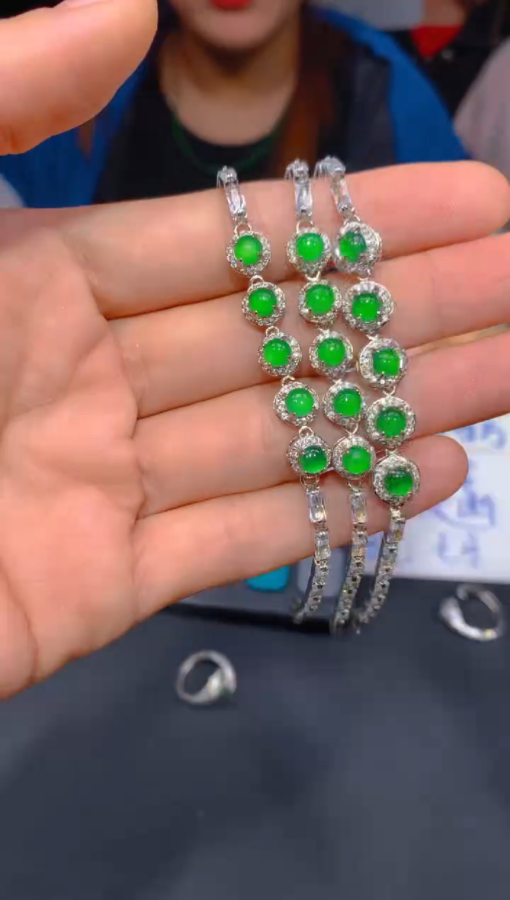 【闪购商品】定制翡翠未镶嵌15多样性发货（发其一）