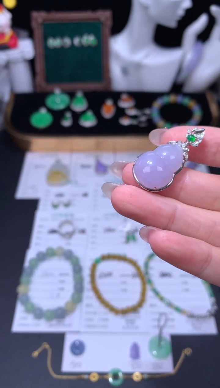 18K金镶嵌定制翡翠48小时鉴赏期 退货不扣服务费