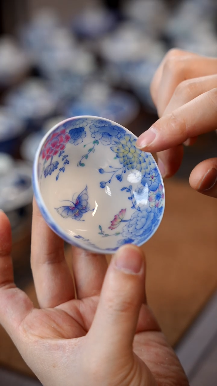 【闪购商品】斗彩蝴蝶杯1111111111