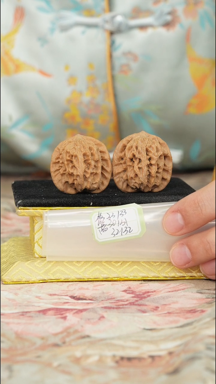 【闪购商品】文玩核桃把件宽边狮子头