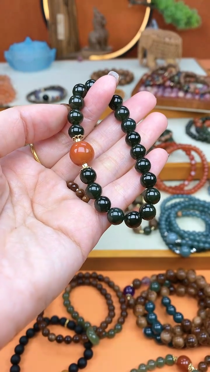 【闪购商品】和田玉手链未镶嵌单圈和田菠菜绿南红手串