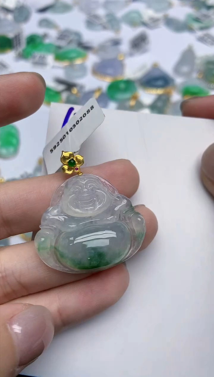 【闪购商品】翡翠颈饰18K金镶嵌天然翡翠A货