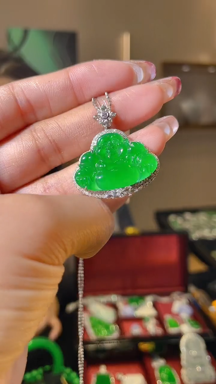 【闪购商品】翡翠吊坠(不含链)18K金镶嵌天然翡翠A货
