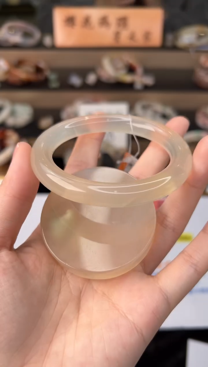 石英质玉未镶嵌手镯56圈口（赠送镯心）21130