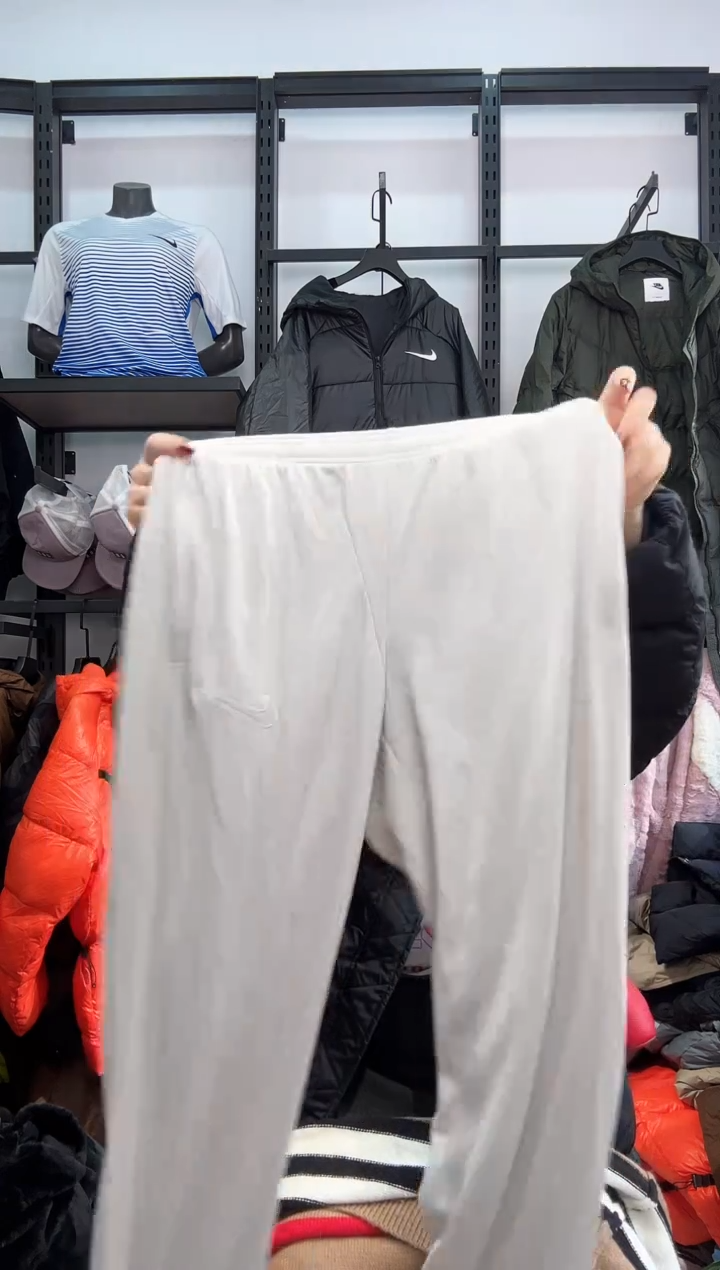 2471     编码  瑕疵直播间过款为准 尺码  ·  165