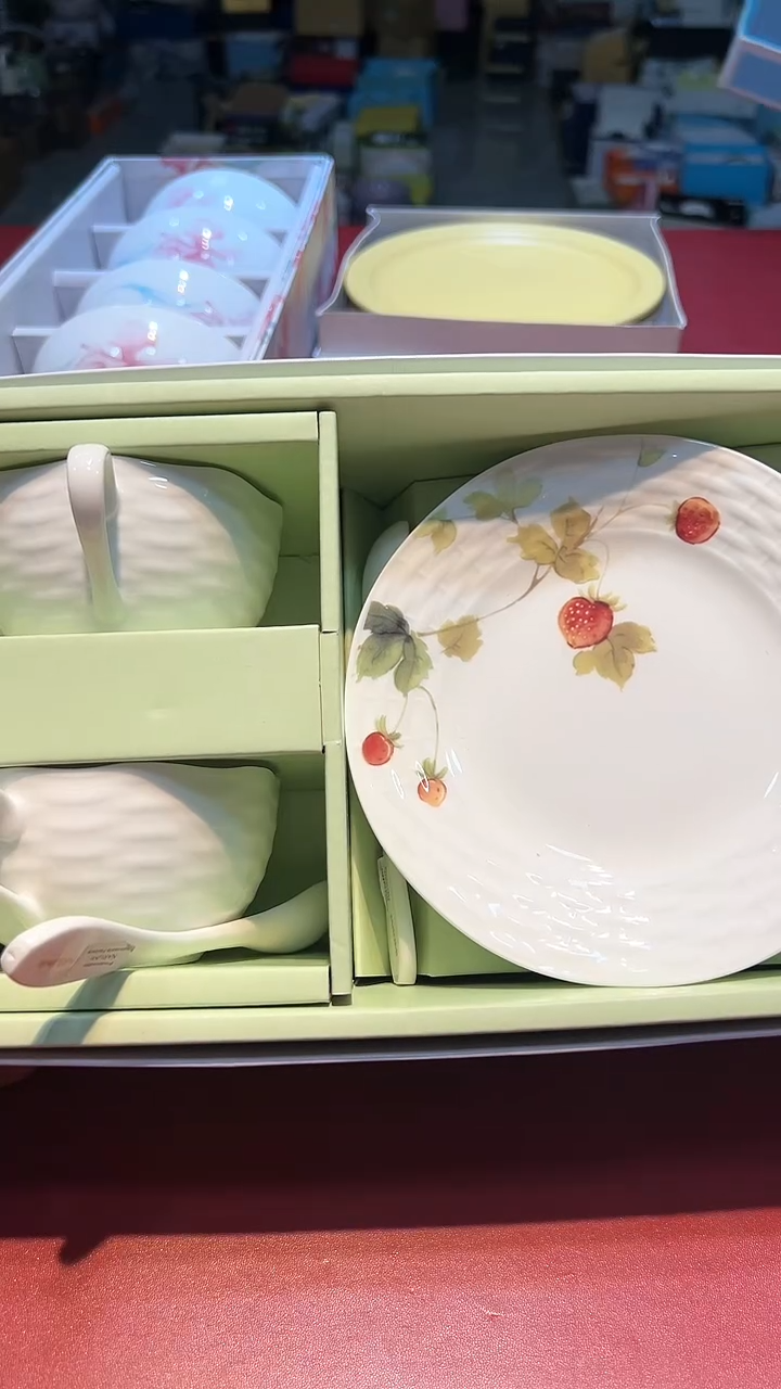 【闪购商品】瓷片锅碗瓢盆一件不剩