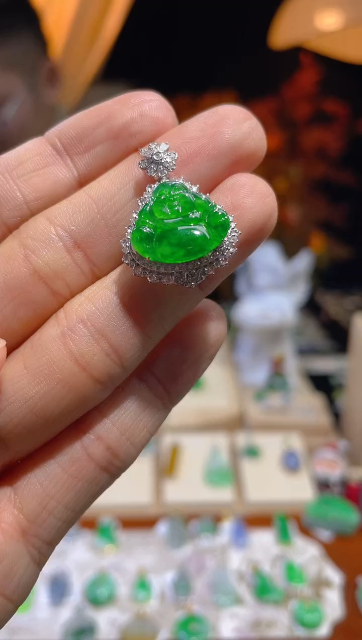 【闪购商品】翡翠颈饰18K金镶嵌假一赔三