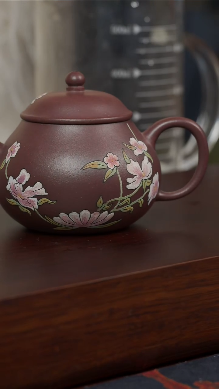 茶壶紫砂宜兴紫砂壶泥绘高梨