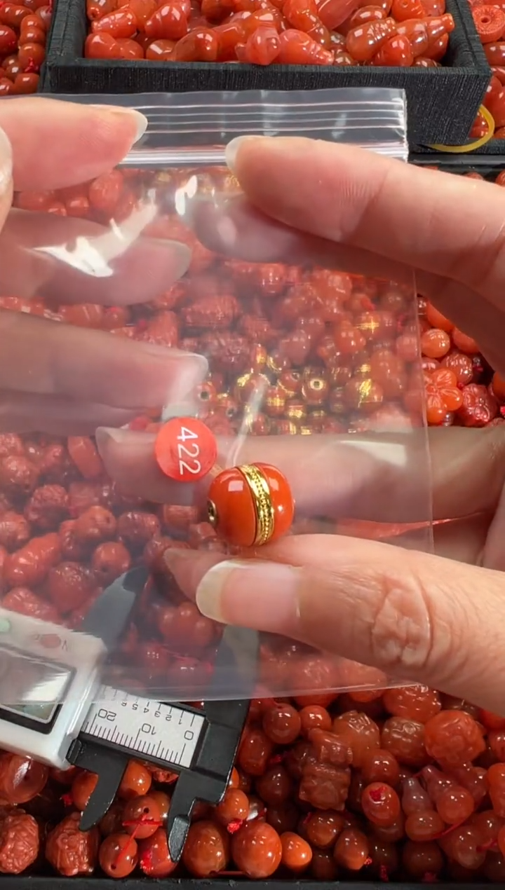 【闪购商品】南红玛瑙颈饰未镶嵌1