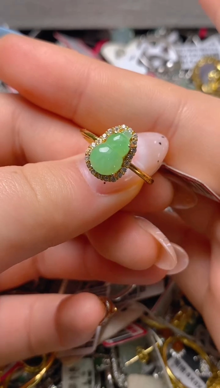 银S925镶嵌戒指翡翠百内无证书