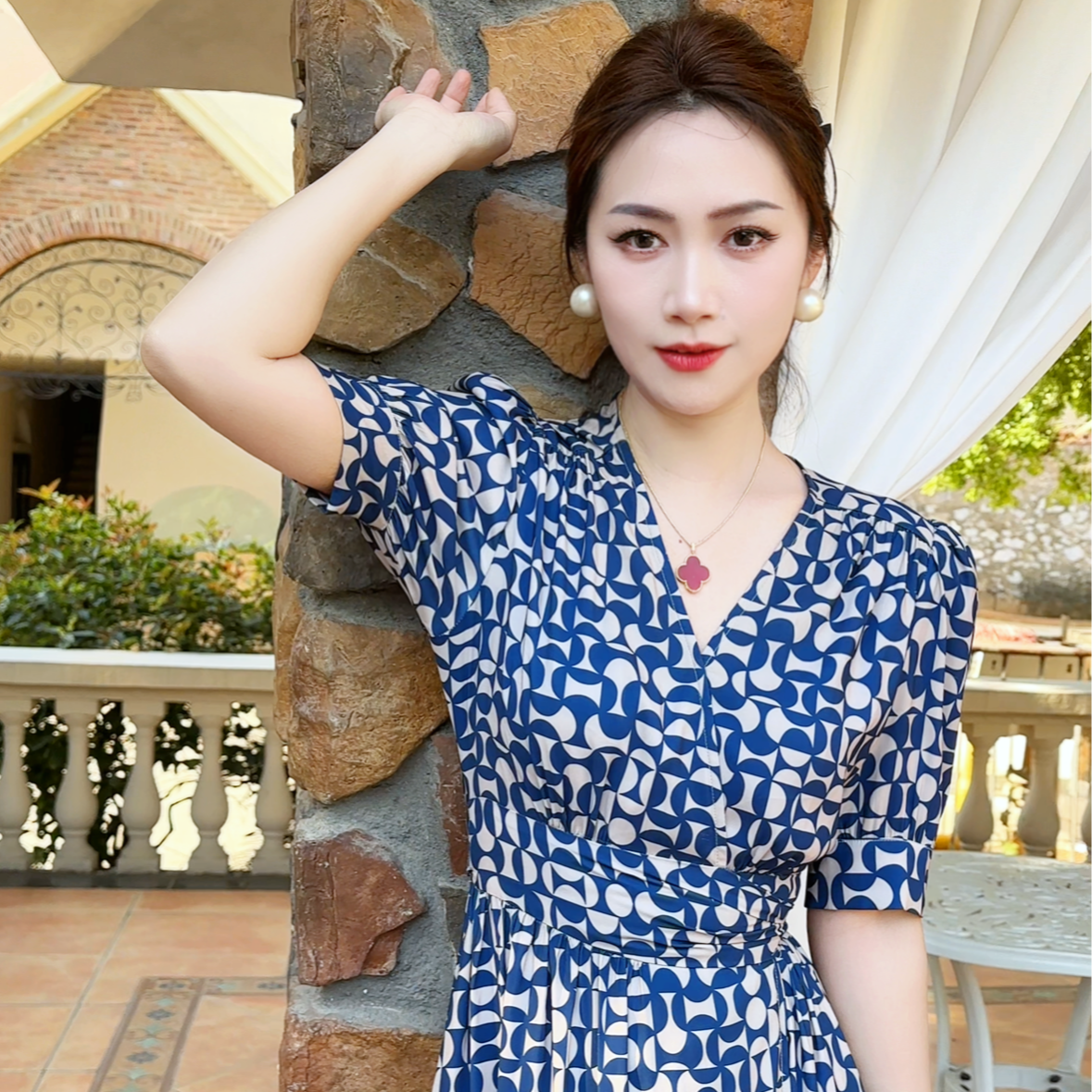 青瓷缘短袖收腰修身轻熟风V领绑带法式A字气质长裙法式洋气连衣裙