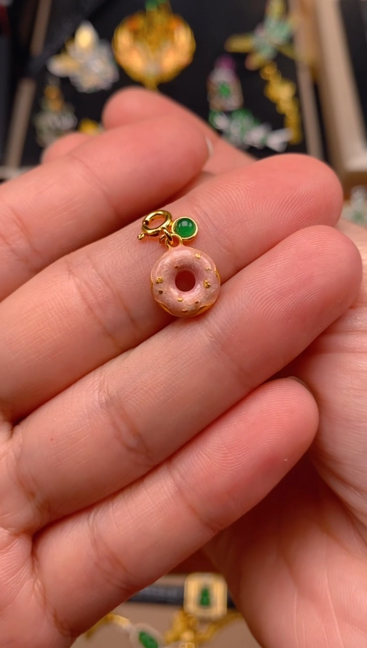 【闪购商品】翡翠吊坠(不含链)银S925镶嵌万能扣