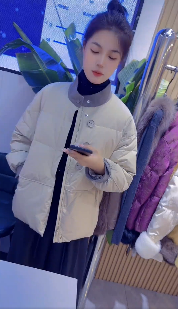 爆款休闲时尚高级感洋气减龄气质冬季新款短款长袖百搭棉服外套潮