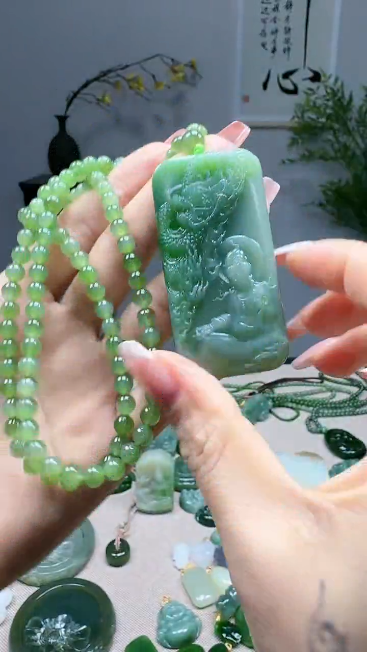 未镶嵌和田玉挂件1