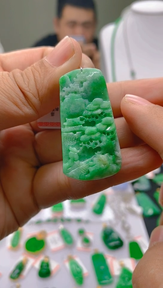 【闪购商品】翡翠颈饰18K金镶嵌新号开播，全场乱卖