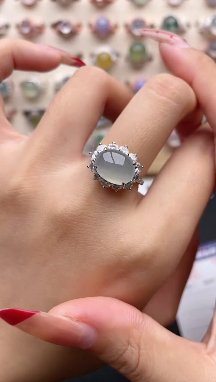 【闪购商品】翡翠戒指银S925镶嵌一物一证一礼盒