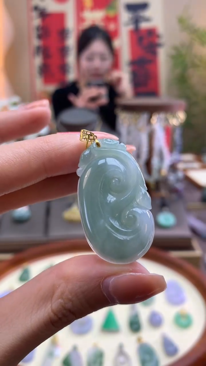【闪购商品】翡翠颈饰18K金镶嵌如意