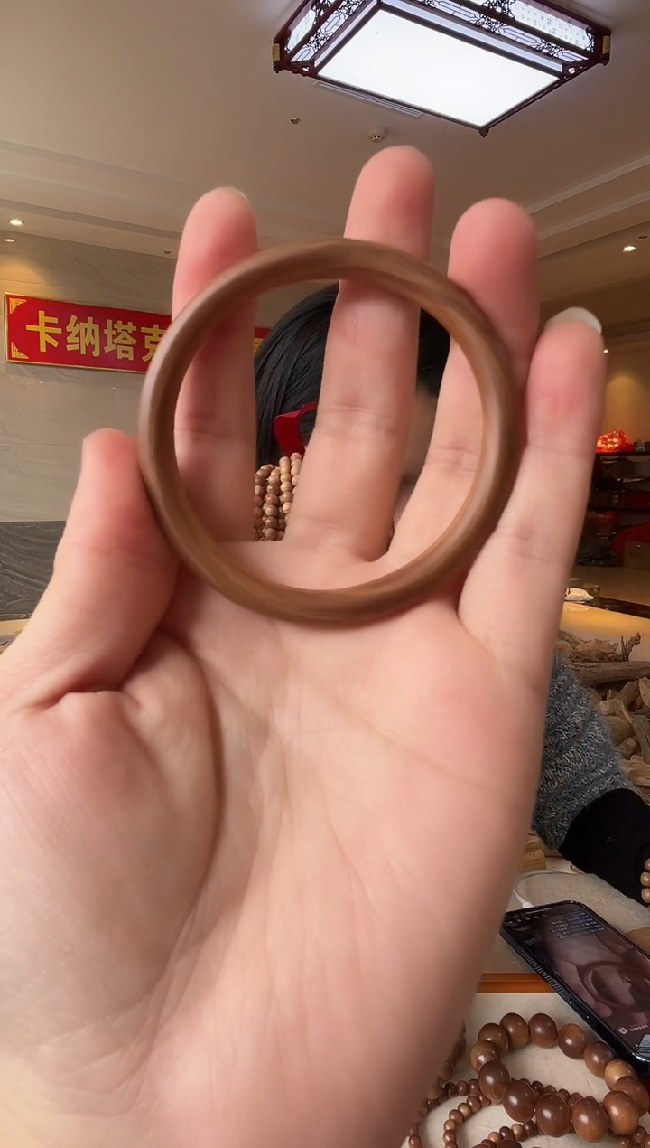 檀香木手串/手链@***行正区老山檀 手镯 54手围