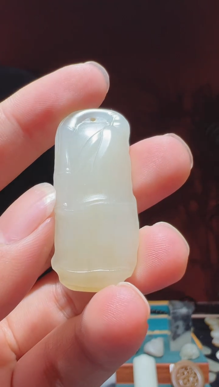 【闪购商品】和田玉吊坠(不含链)未镶嵌1