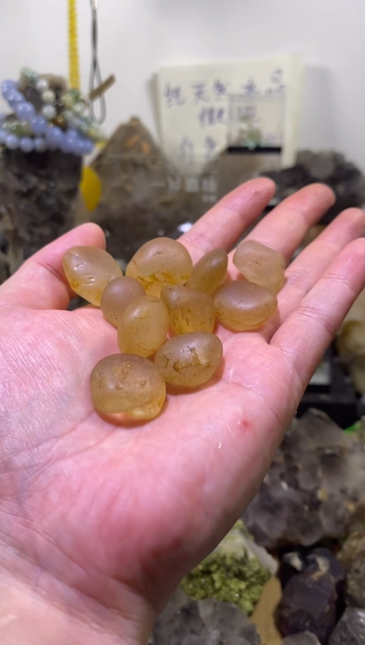 水晶珠宝半成品未镶嵌1号10颗马岛水冲料