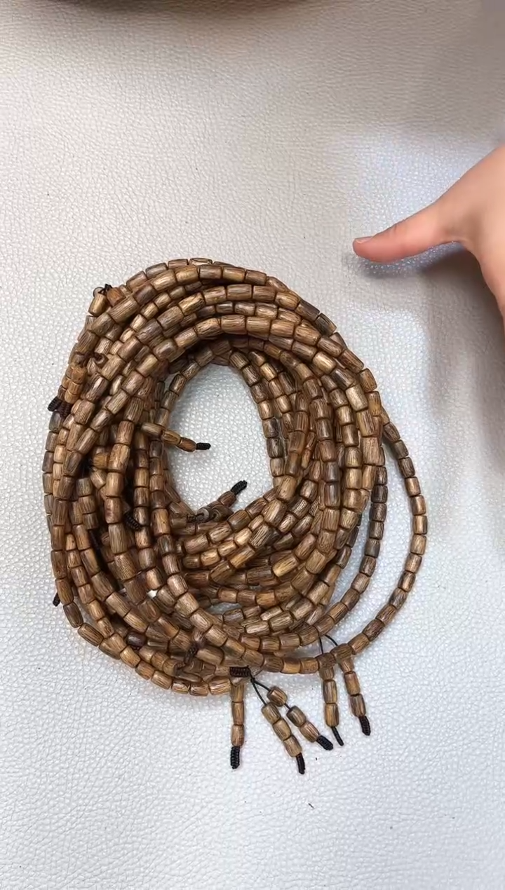 【闪购商品】沉香手串棋楠九分沉土埋红金猊随型多圈多样性发其一