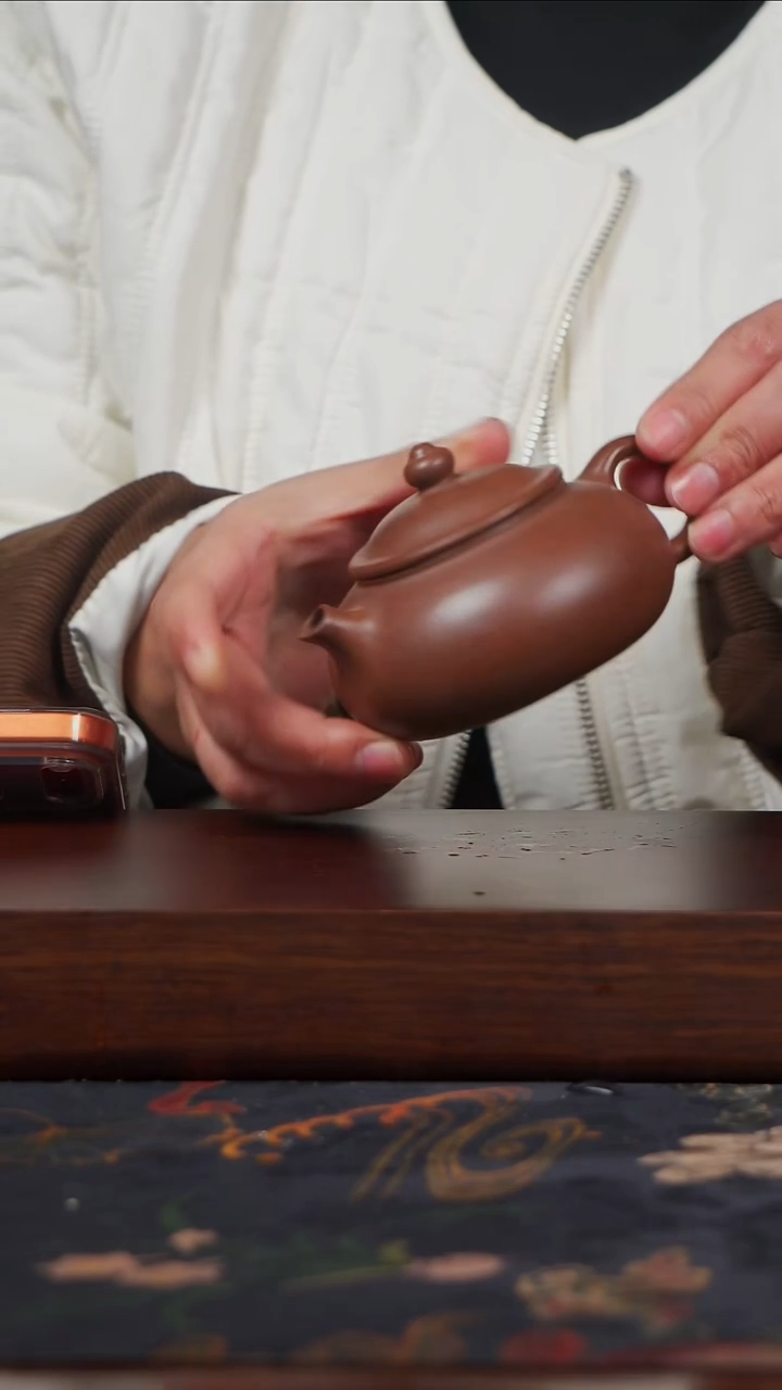 茶壶紫砂老紫泥寒江180毫升