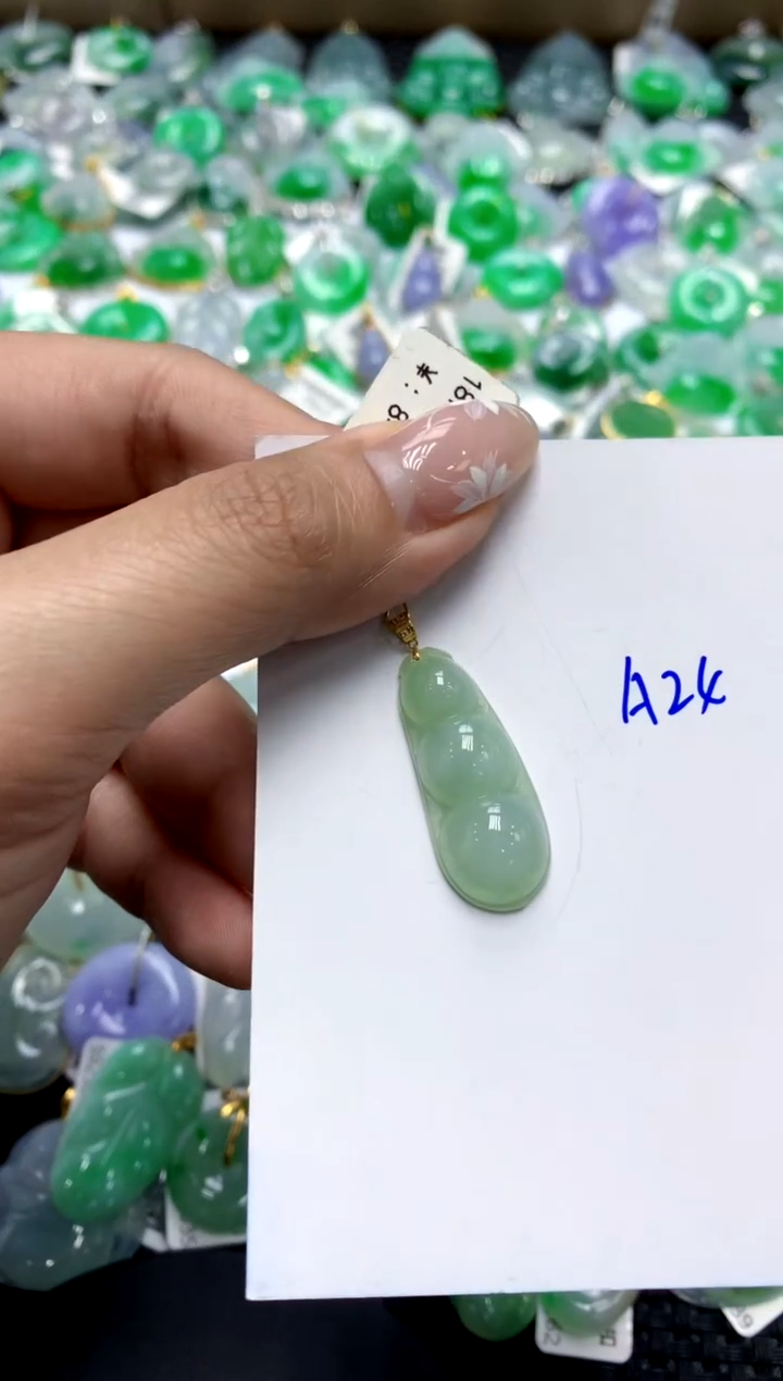 【闪购商品】翡翠颈饰18K金镶嵌111111111111