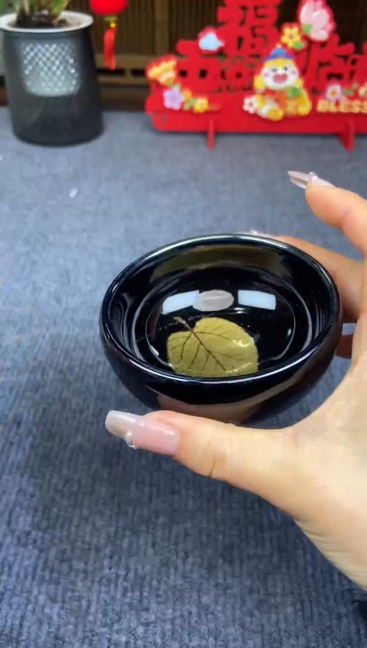 【闪购商品】粉丝福利以直播展示为主