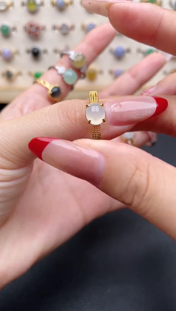 【闪购商品】翡翠戒指银S925镶嵌一物一证一礼盒