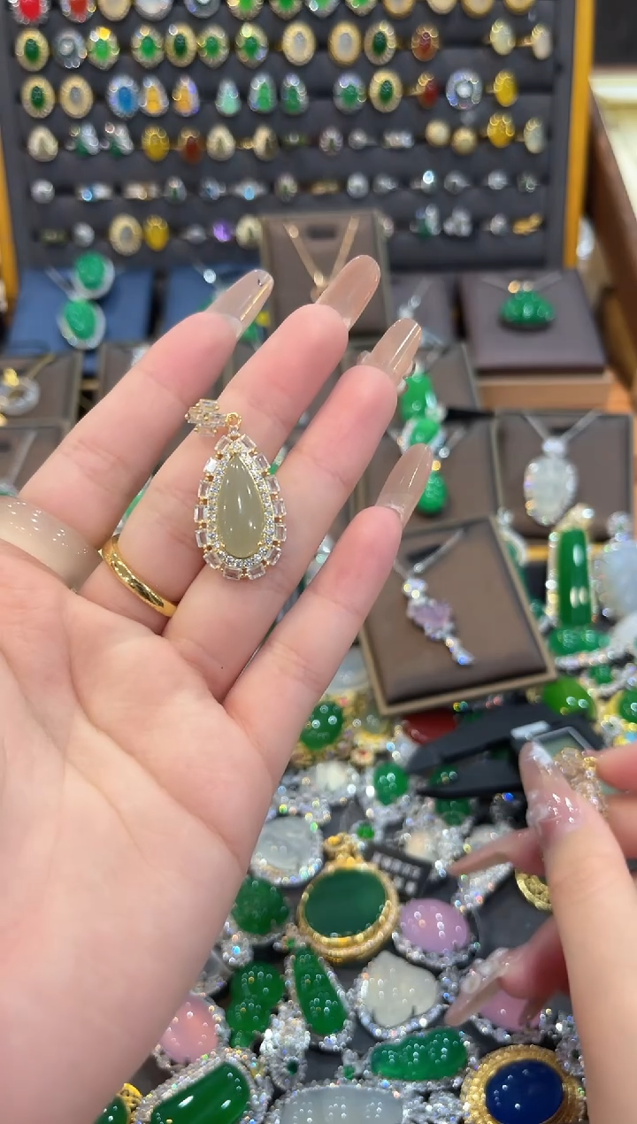 【闪购商品】和田玉吊坠(不含链)银S925镶嵌1