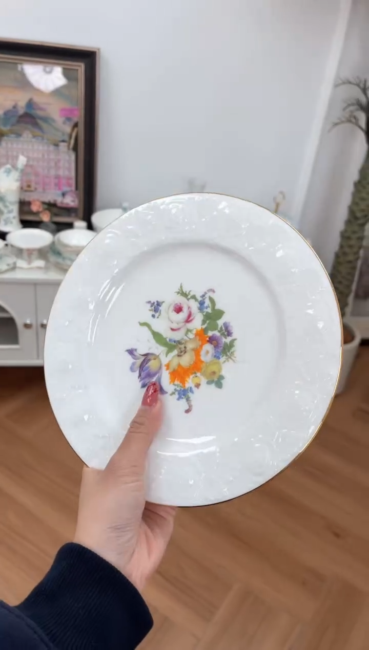 【闪购商品】碗玫瑰高骨骨瓷8寸盘