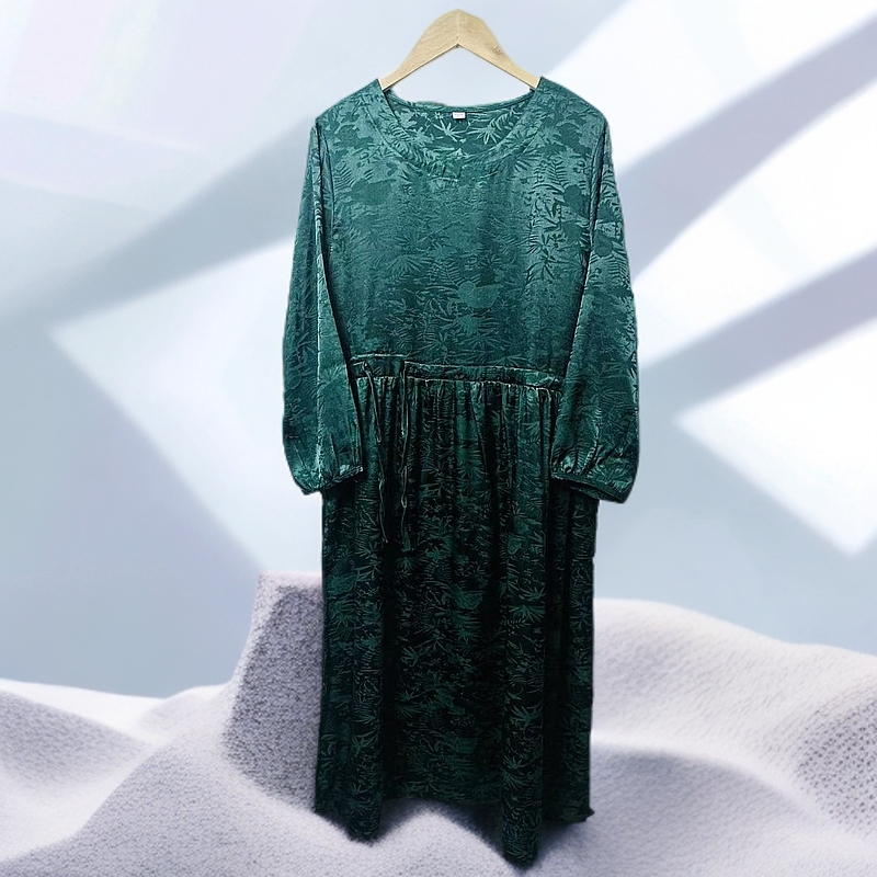 31果绿夏季新款洋气显瘦气质时尚百搭女装连衣裙轻奢