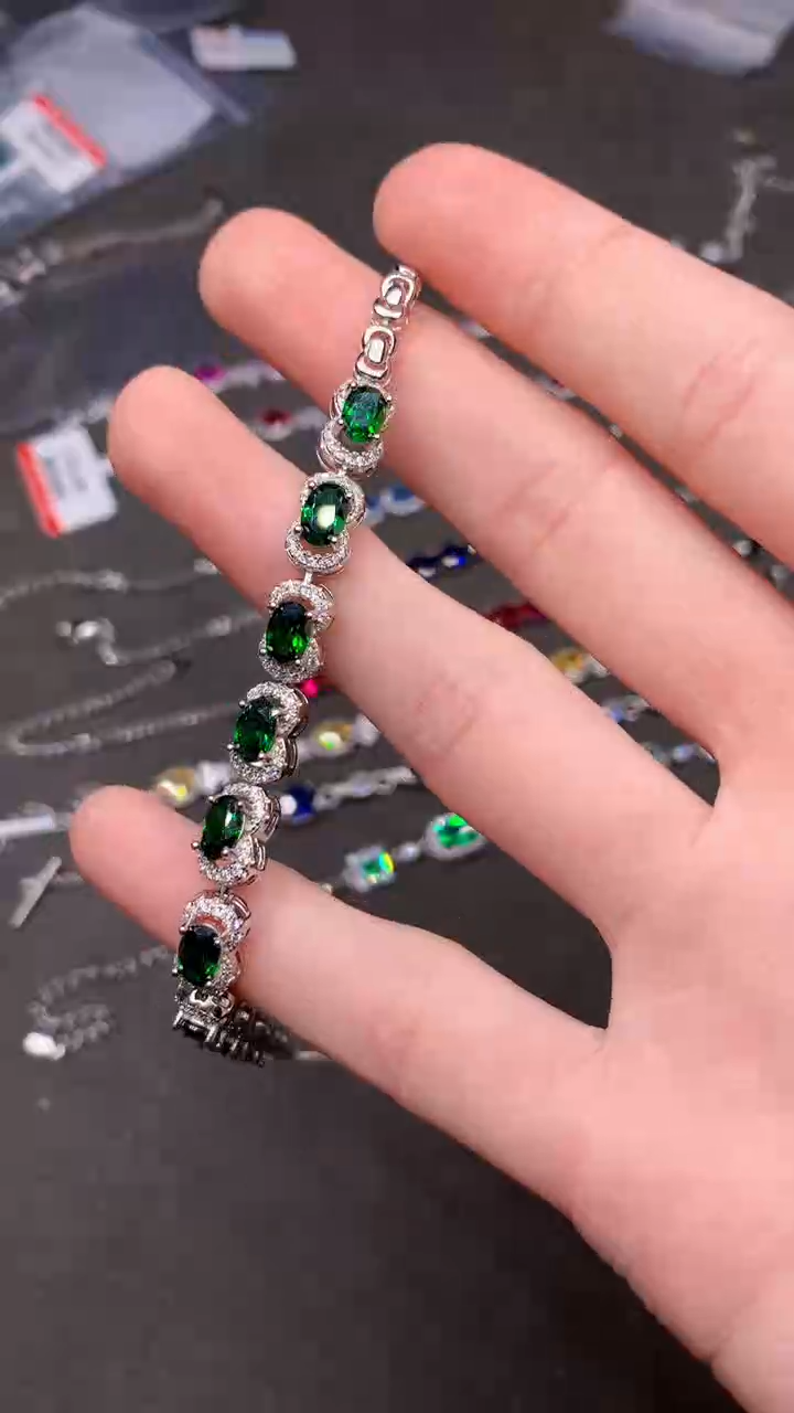 【闪购商品】透辉石手链银S925镶嵌........