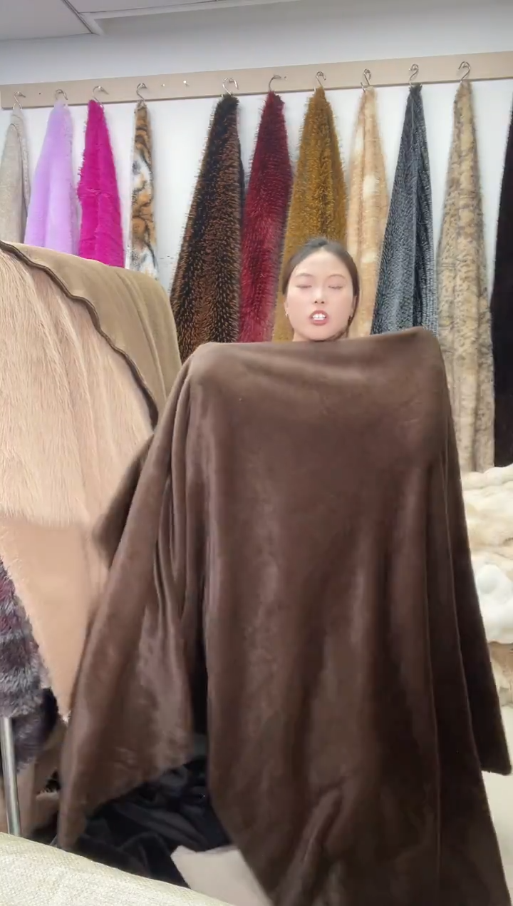 狐狸毛D723尺寸1.8*2