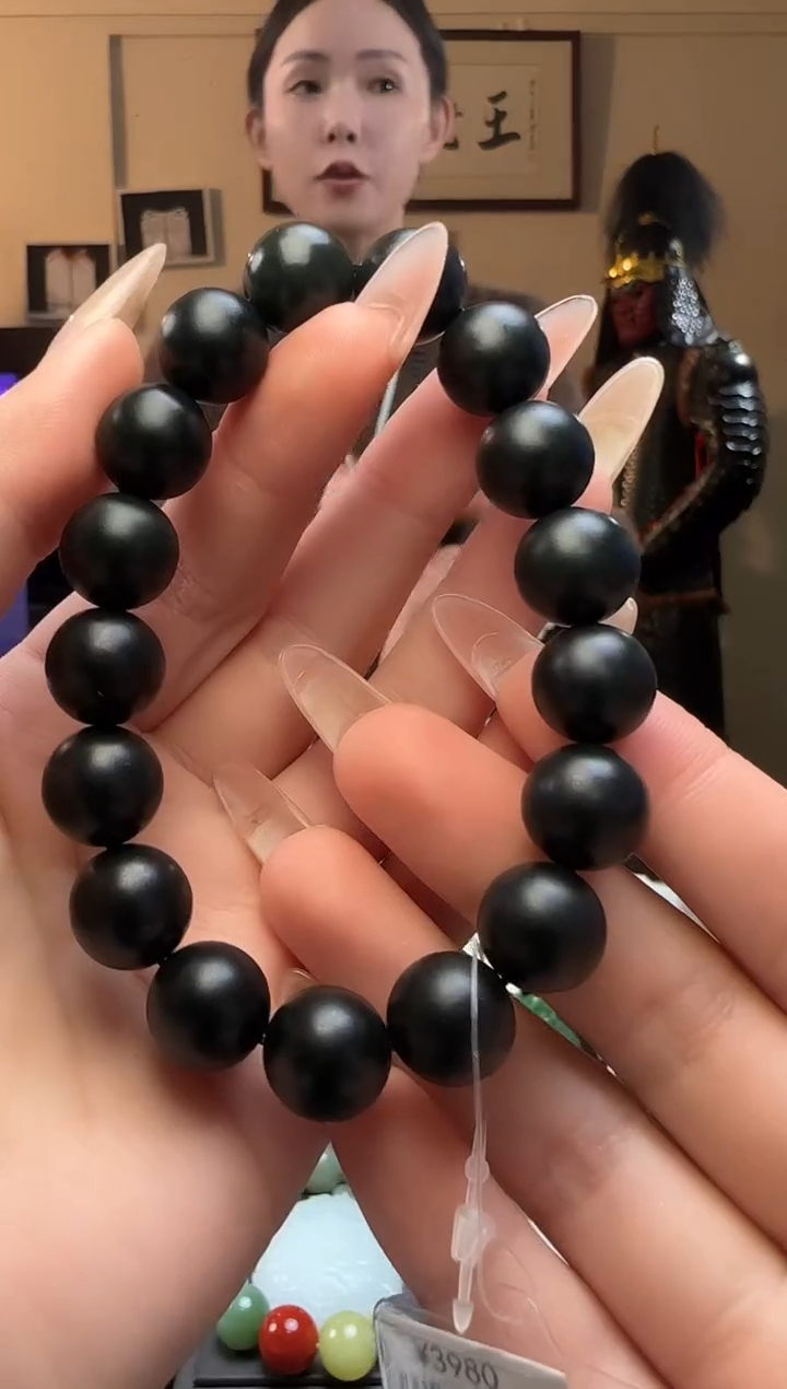 【闪购商品】和田玉圆珠卡12未镶嵌手串