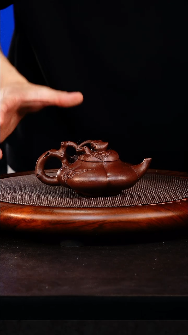 茶壶紫砂1                        