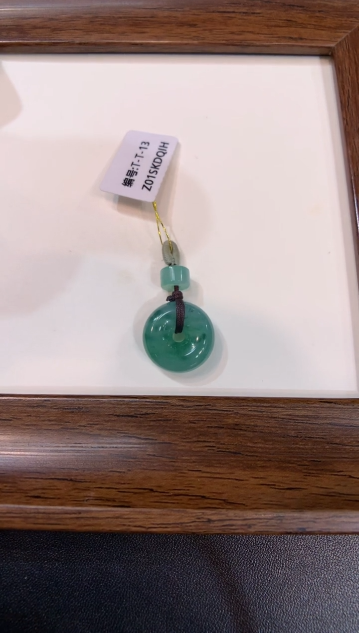 颈饰未镶嵌翡翠甜甜圈 