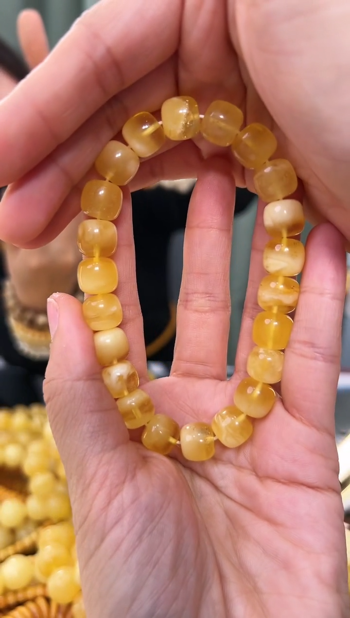 【闪购商品】琥珀手链未镶嵌微瑕蜜蜡手串