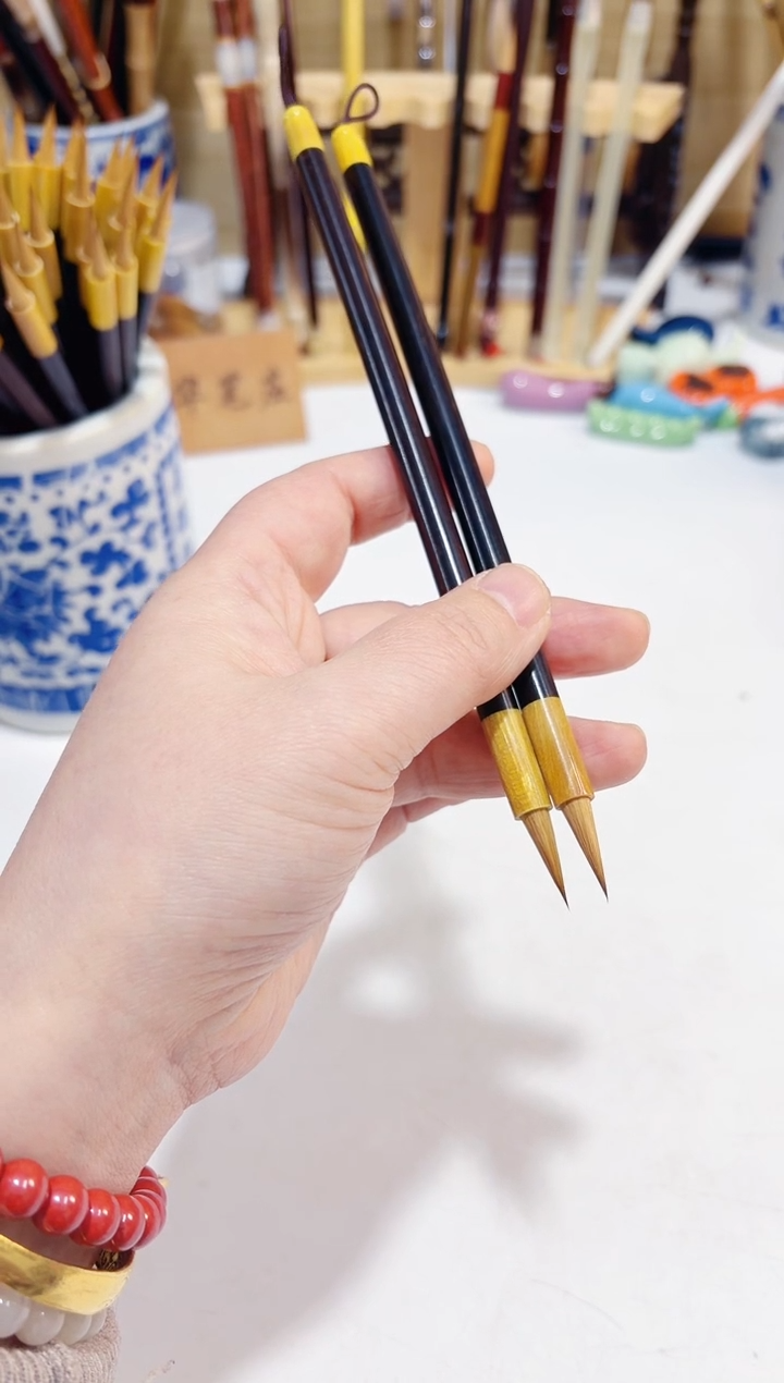 余****）菀菀 新款檀木杆黄狼小楷毛笔50支