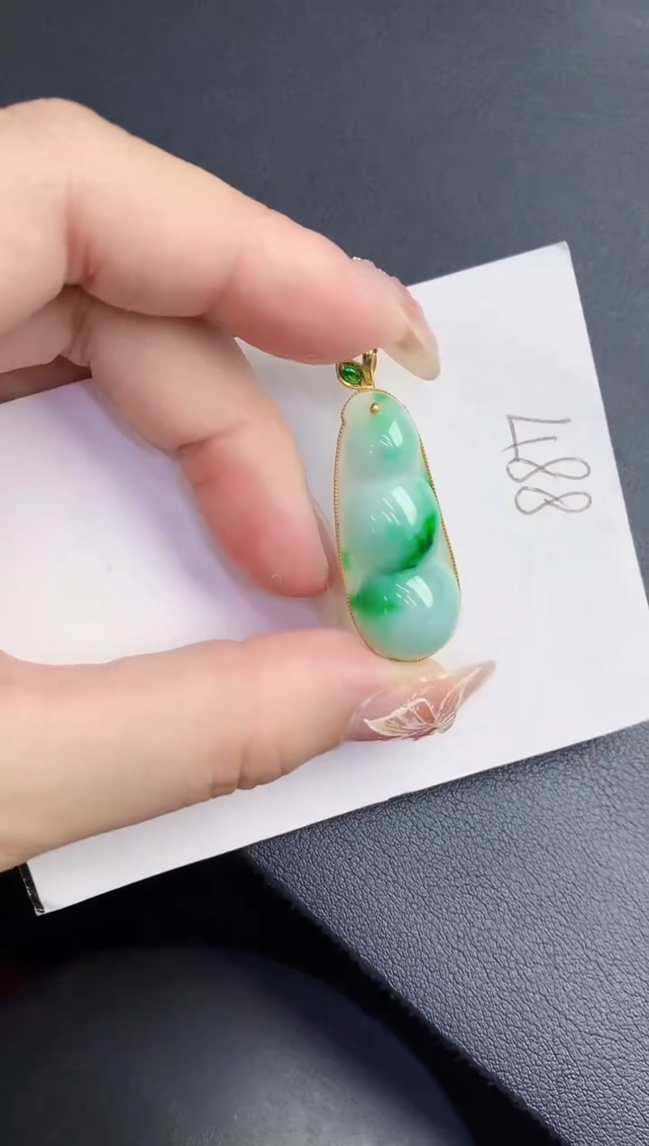 【闪购商品】翡翠颈饰18K金镶嵌0000000000