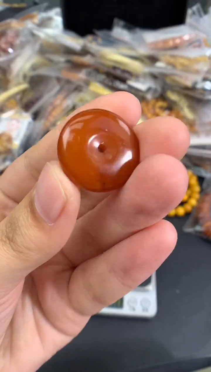 蜜蜡未镶嵌珠宝奇石1
