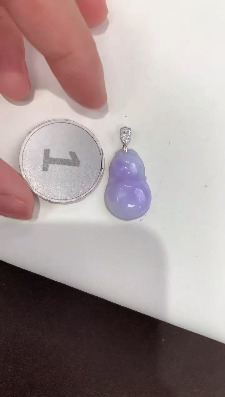 颈饰18K金镶嵌翡翠天然缅甸A货翡翠