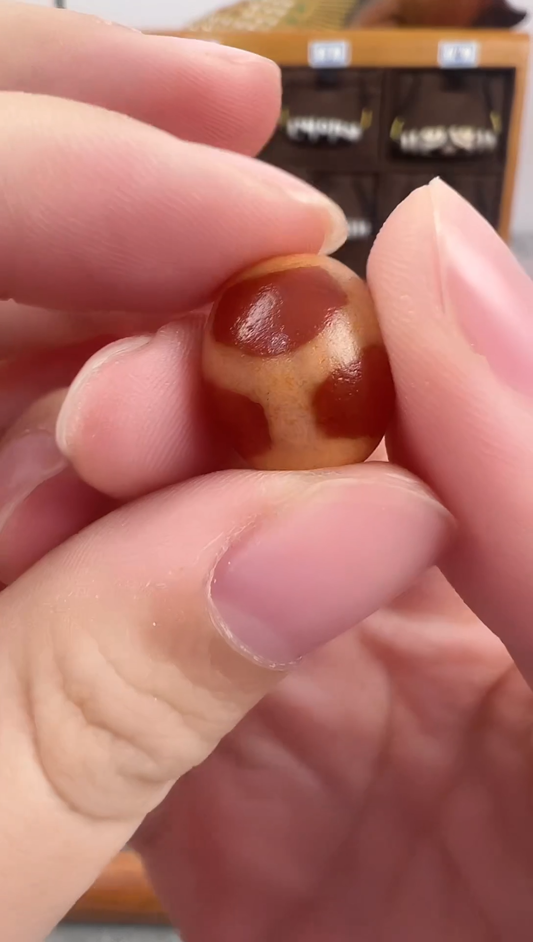 玛瑙/玉髓（覆膜）颈饰未镶嵌145.（微瑕）