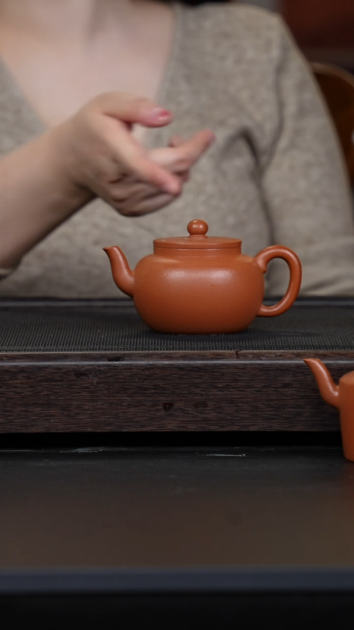 【闪购商品】紫砂茶壶大红泥平盖莲子