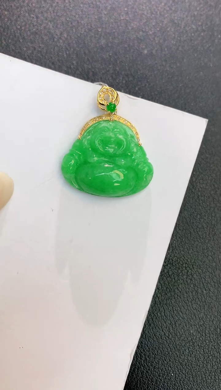颈饰18K金镶嵌翡翠赠礼盒证书 珍珍