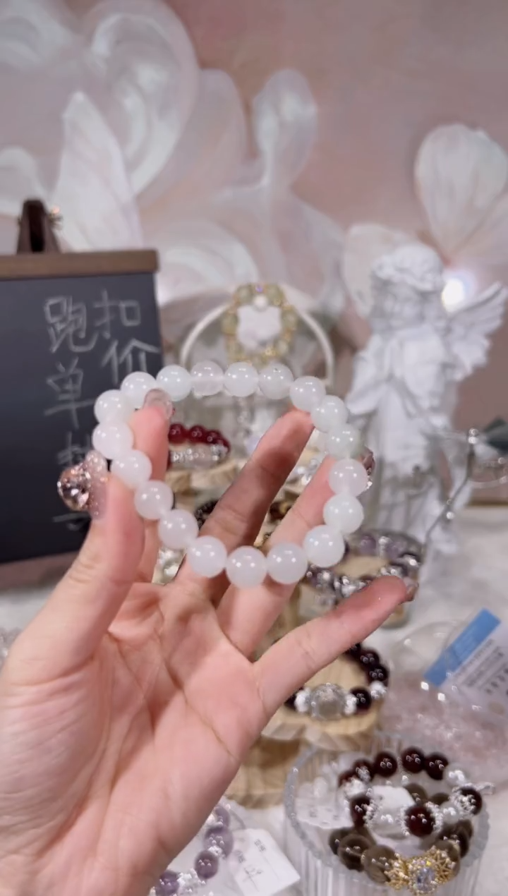 【闪购商品】水晶手链未镶嵌天然水晶默认微瑕 多样性发货发其一