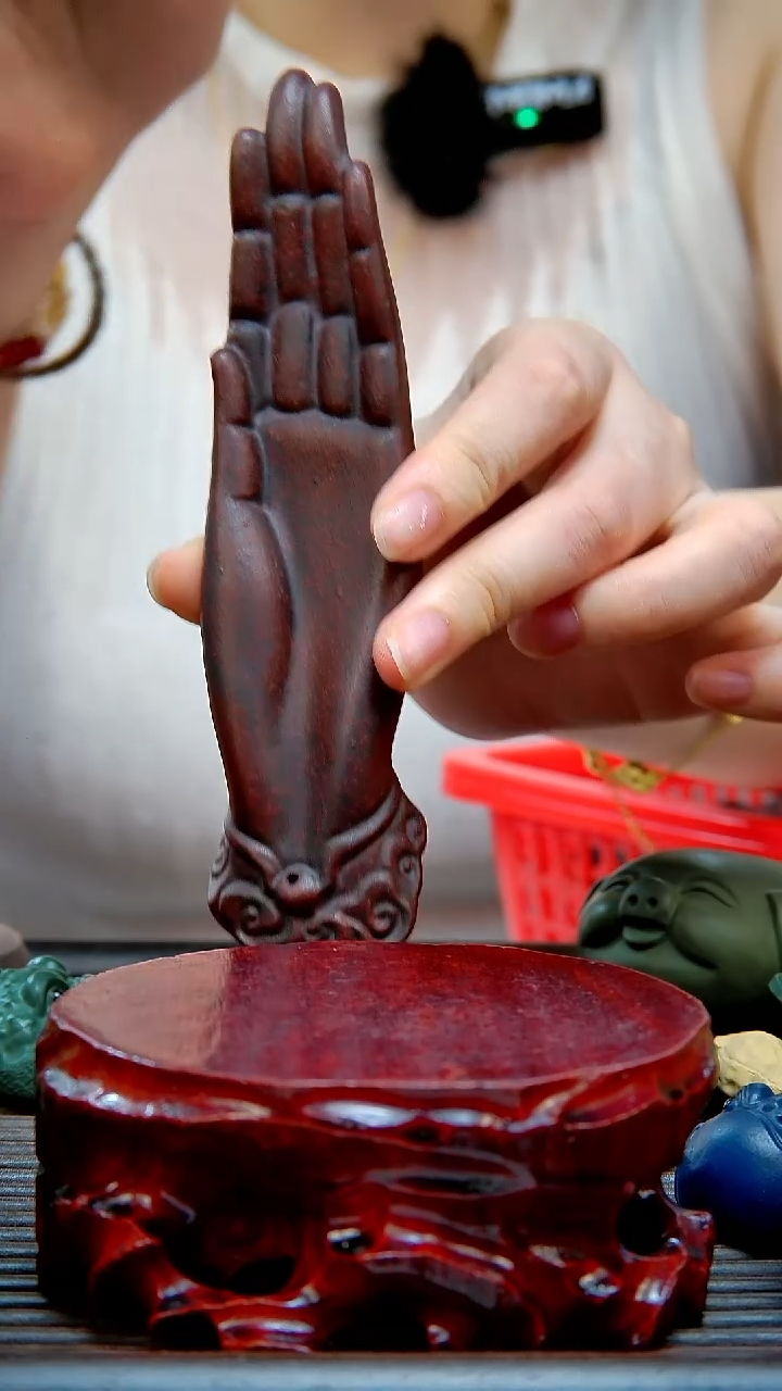 宜兴紫砂手工佛手