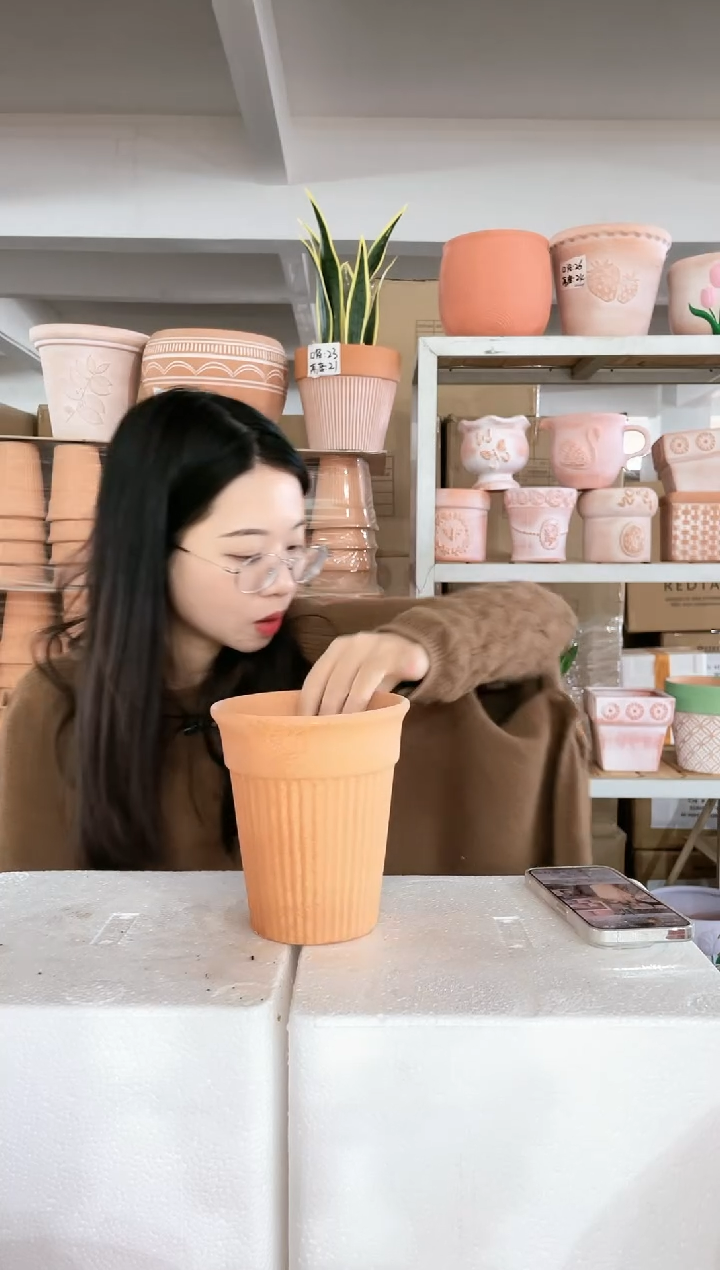 【闪购商品】红陶经典竖纹高脚14-16