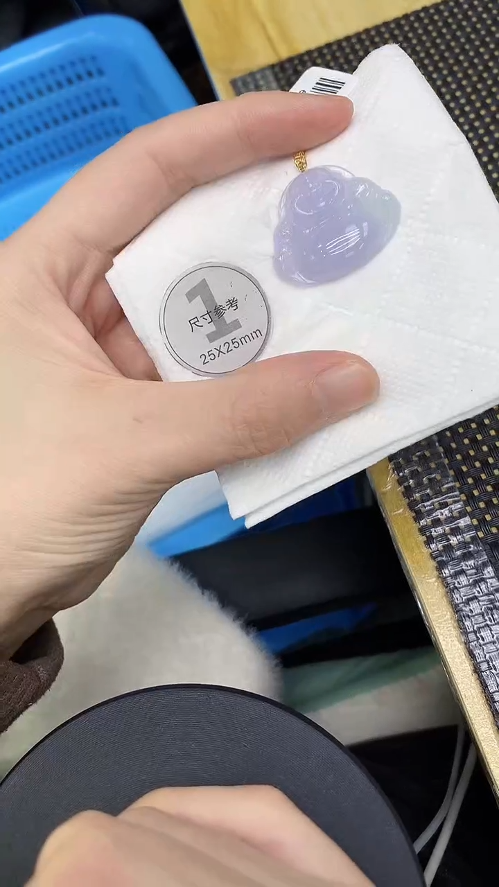 颈饰18K金镶嵌翡翠1111111111